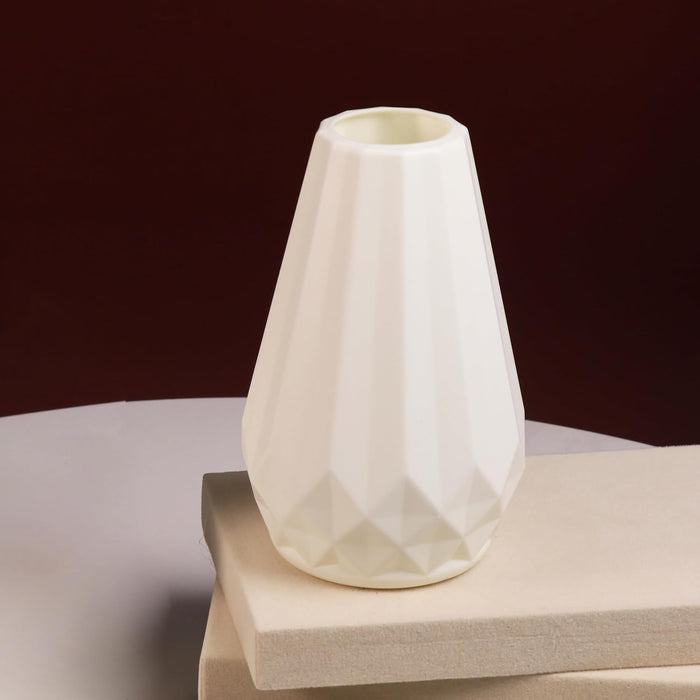 Beautiful Flower Vases, PVC Pot for Plants Stand Geometric Faceted Texture White Vase, Made of Durable Plastic PVC Height - 15 cm