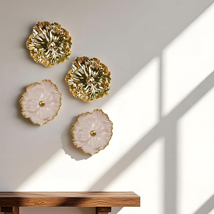 Pack of 4 Golden and White Floral Shape Ceramic Wall Decor Plates Handmade Round Floral Wall Hanging Decorative Items – 14x14 cm