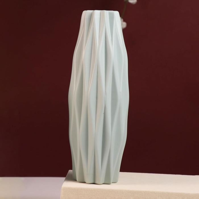 Beautiful Flower Vases, PVC Pot for Plants Stand Twisted Geometric Texture Grey Vase Pot, Made of Durable Plastic PVC Height - 22 cm