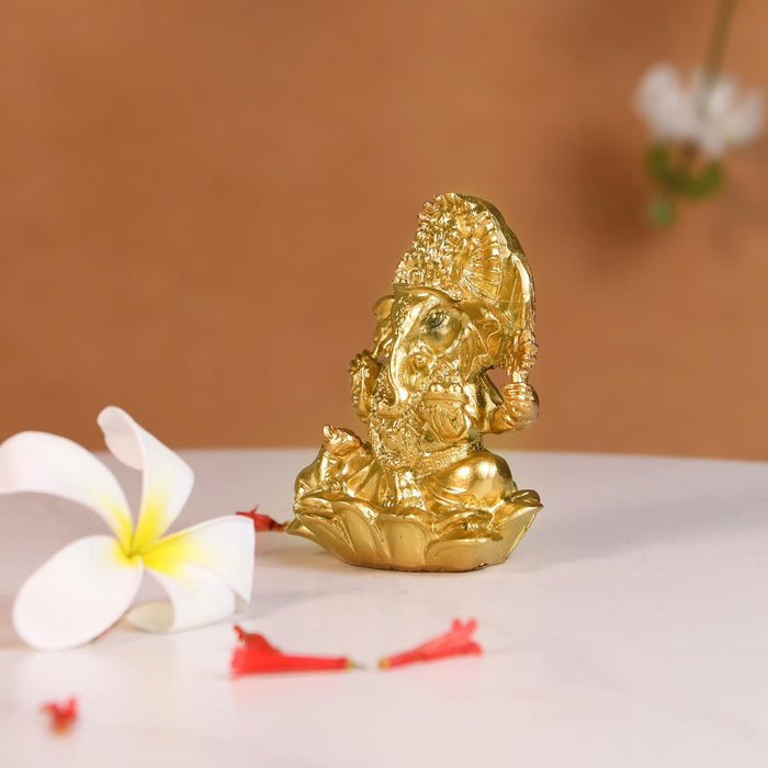 Ganesh Ji Idol for Car Dashboard Home Pooja Golden Ganesha Murti for Gift Mandir Altars Ganesh Ji Idols for Car Golden Lord Ganesha Statue for Home Resin Idol Height - 7 cm