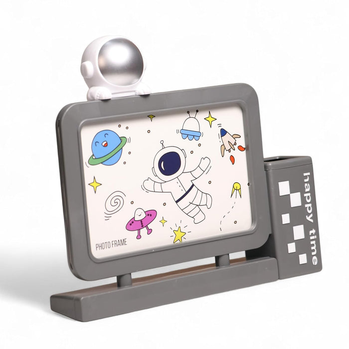 Kid's Photo Frame Creative Astronaut with Pen Holder Stand and High Definition Glass for Table Stand Table Top Picture Frames Suits For Kid's Room, Table 10x15 cm