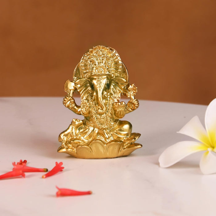 Ganesh Ji Idol for Car Dashboard Home Pooja Golden Ganesha Murti for Gift Mandir Altars Ganesh Ji Idols for Car Golden Lord Ganesha Statue for Home Resin Idol Height - 7 cm