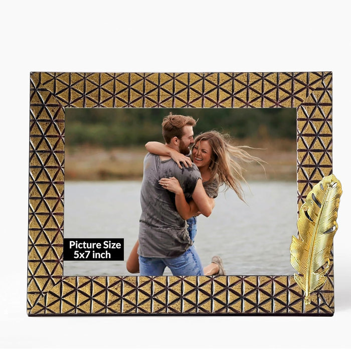 Photo Frame with Golden Metalic Leaf, Gold (5x7 Inch), Wooden Tabletop Photoframe.