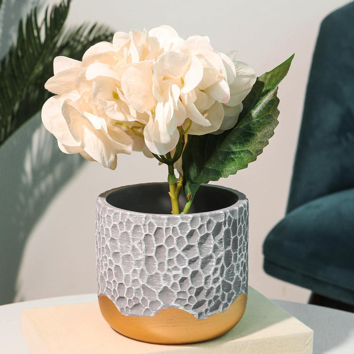 Handmade Cement Flower Pot Indoor Outdoor Plant Pot Fade Resistant Bronze and Grey Elegant Hammered Pattern Vase Flower Vase Cemented Flower Vases for Home Decoration and Gardening 10x13 cm