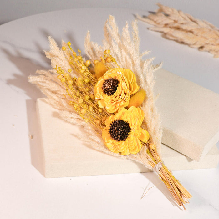 Dried Pampas Grass and Yellow Artificial Sunflower Bouquet Boho Dried Flower Arrangement, Natural Dry Floral Bouquet 30 cm