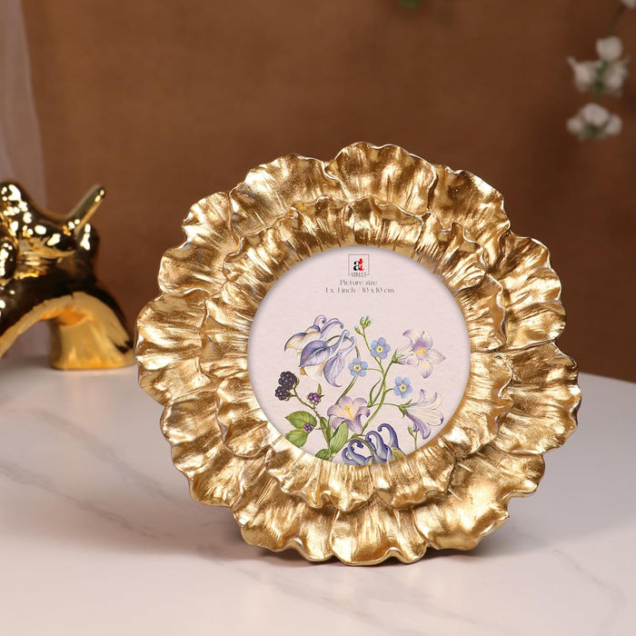 Vintage 4x4 Inch Photo Frame Golden Round – European Style Resin Picture Frame with Floral Petal Design, Tabletop or Wall Display, 10x10 cm