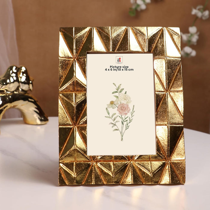 Vintage Photo Frame Golden Geometric – European Style Resin Picture Frame for Tabletop Display, Antique Look.
