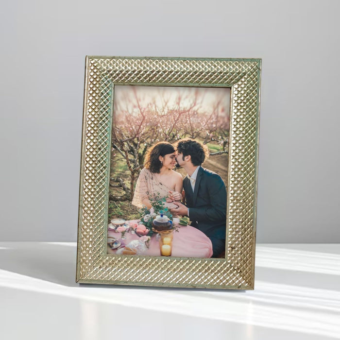 Photo Frame for Table, Plexi Glass, Engineered Wood Photo Frame.