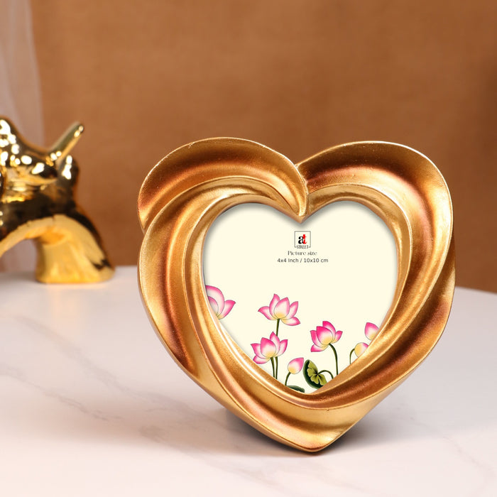 Vintage 4x4 Inch Photo Frame Golden Heart – European Style Resin Picture Frame, Tabletop or Wall Display, Antique Decorative Design, 10x10 cm