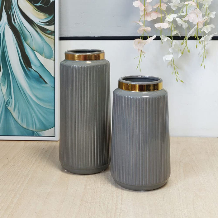 Decorative Ceramic Flower Vase Ribbed Design Modern Flower Pot for Home, Office Decoration, Etc. ( Color  Grey )