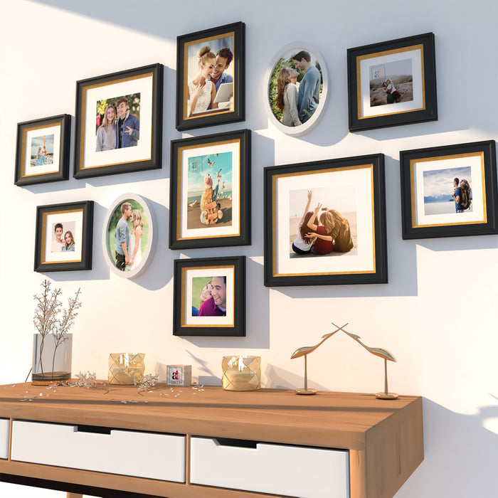 Modern Home Decor With Frame And Interior Objects, Design Ready Poster  Mock-up Stock Photo, Picture and Royalty Free Image. Image 57907803.